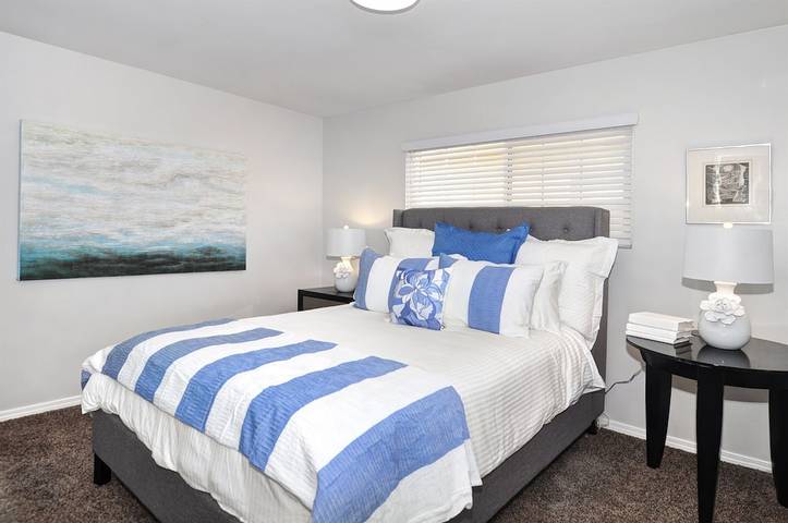 Vacation rental for 8 people, with balcony in Newport Beach