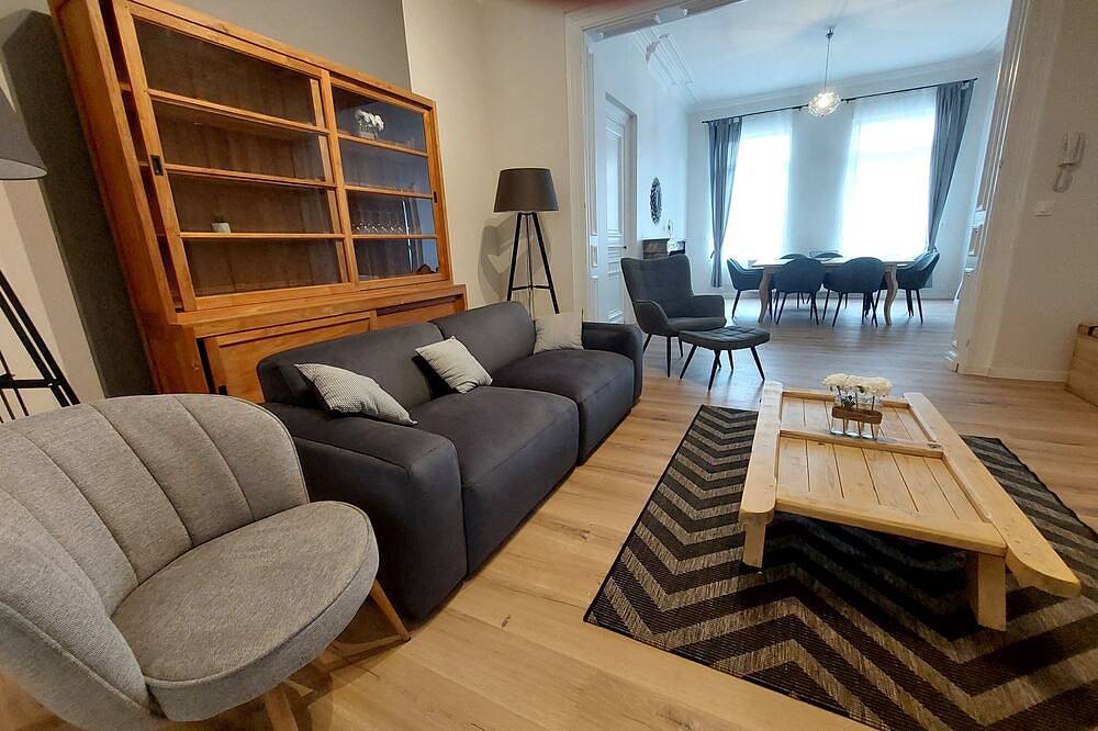 Entire apartment, B as in... Belle Epoque in Saint-Amand-les-Eaux, Valenciennes region