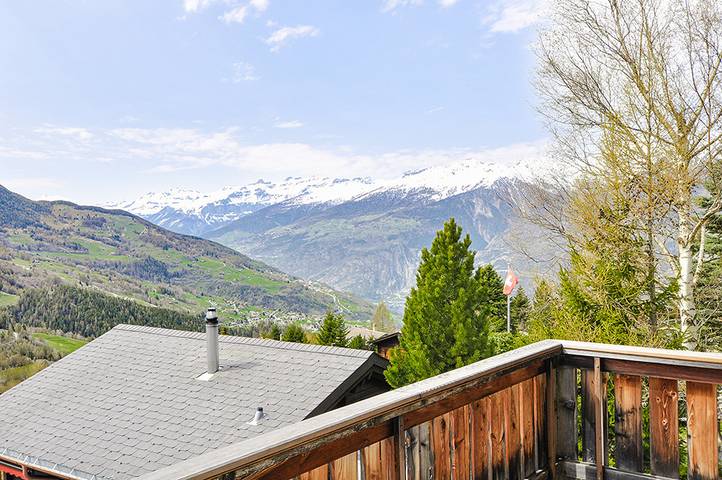 Villa pour 6 personnes, avec balcon et jardin en Suisse - 2
