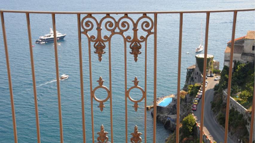 Villa per 22 persone, con terrazza e giardino nonché piscina ad Amalfi