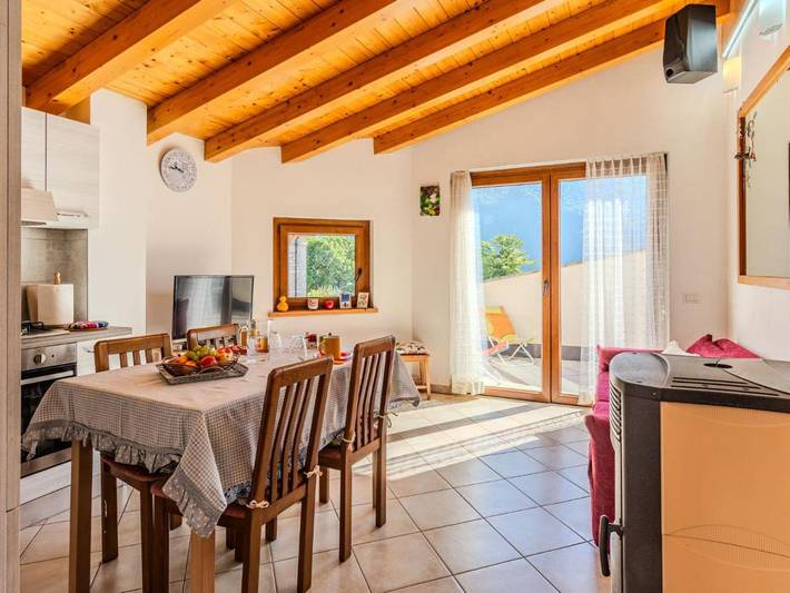 Ferienhaus für 4 Personen, mit Terrasse und Seeblick, mit Haustier in Gemeinde Porlezza - 2
