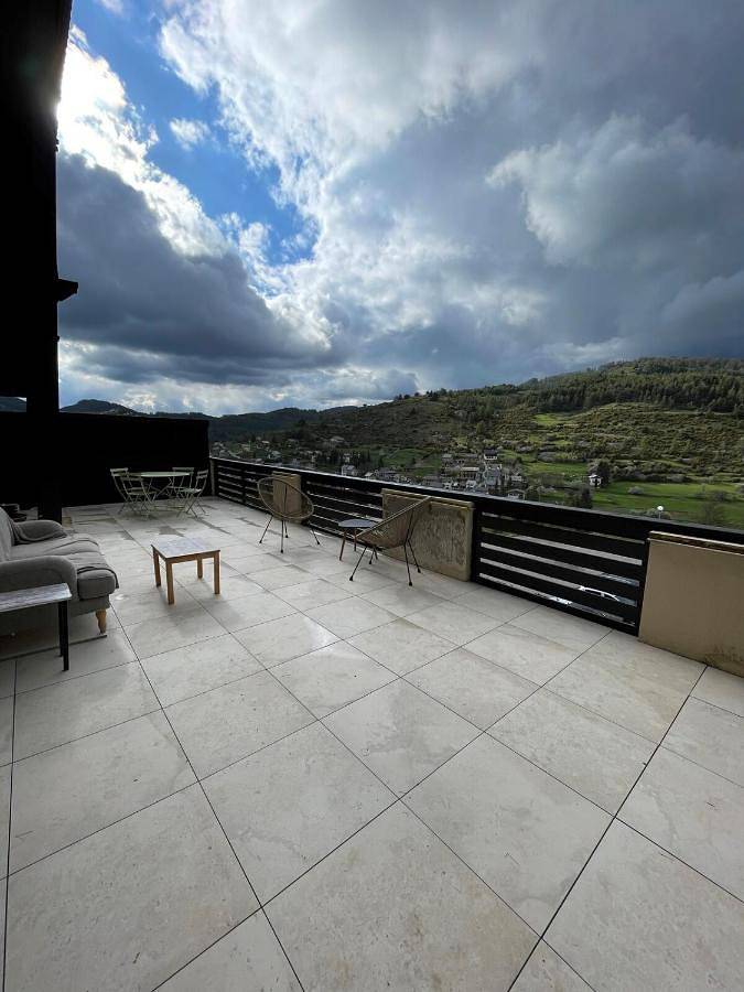 Appartement entier, Studio cosy et sa terrasse in Beuil, Région de Nice