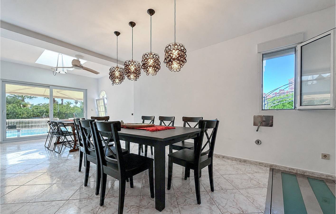 Acogedor apartamento de 650 pies cuadrados con piscina, wifi y a 2 km de Playa Lebeche in La Manga del Mar Menor, Cartagena
