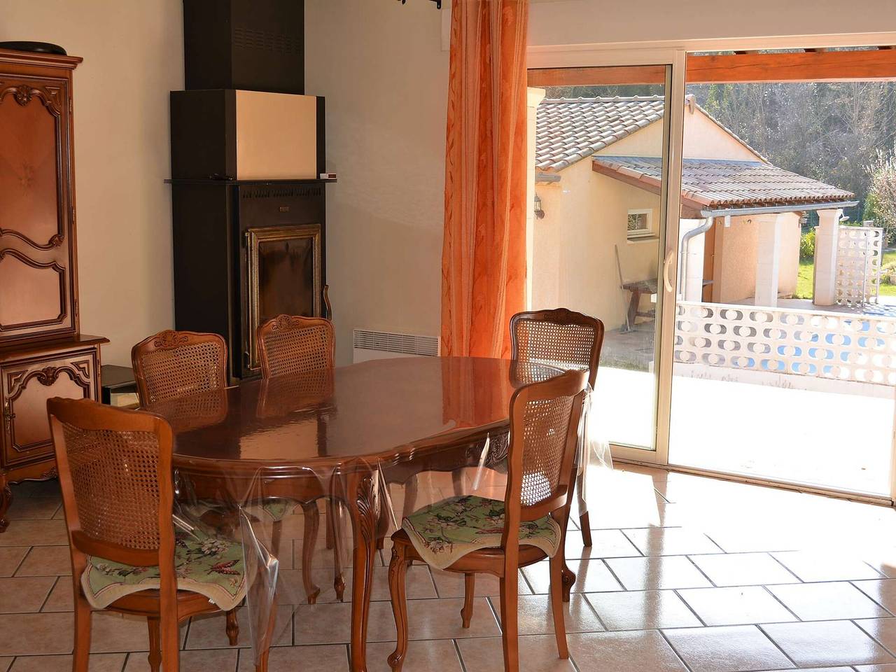 Villa climatisée avec piscine, animaux admis in Vagnas, Ardèche