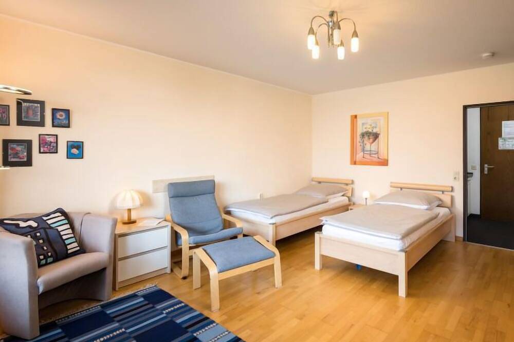 Ganze Wohnung, Pusteblume in Lahnstein, Mittelrhein