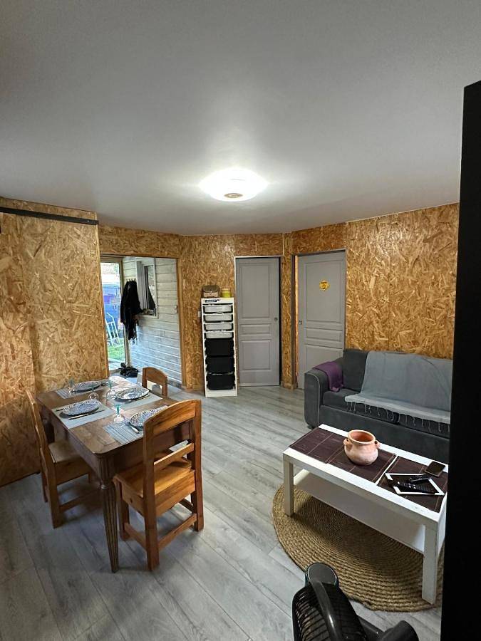 Location de vacances pour 4 personnes, avec jardin ainsi que terrasse et vue dans Saint-Julien-en-Saint-Alban - 2