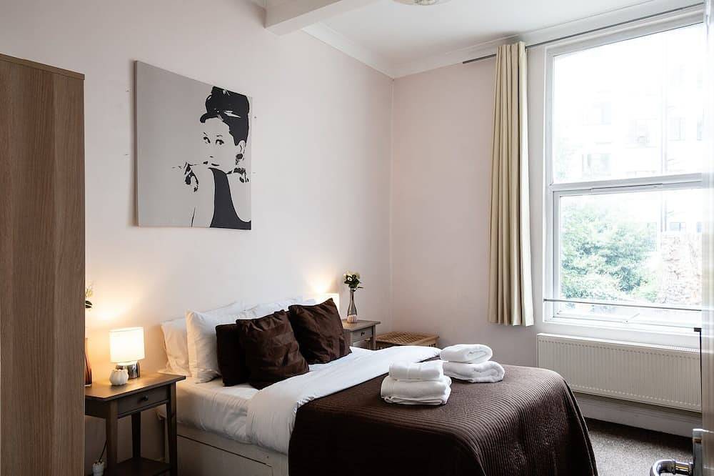 Apartamento entero, Maravilloso apartamento de 2 dormitorios y 1 baño en Camden Town in Camden, Londres