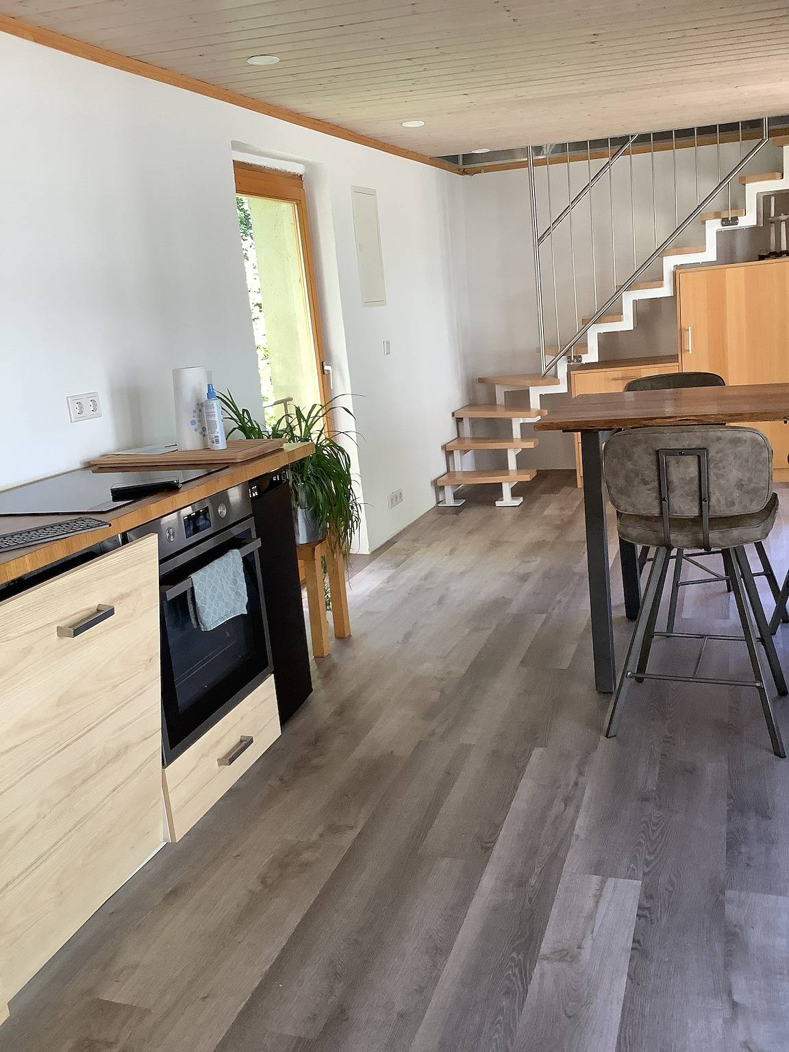 Ganze Ferienwohnung, Pulvermühle - 3 Zimmer Maisonette inkl. Bad am Stettbach im Natura 2000 Gebiet mit 12.500 qm Garten in Seeheim-Jugenheim, Südhessen