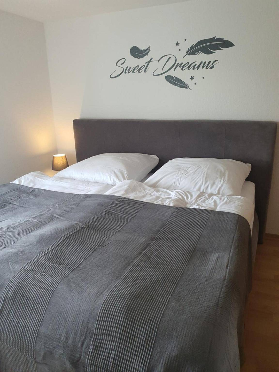 Ganze Wohnung, Apartment 'Am See' mit gemeinsamer Terrasse, Garten und Wlan in Regis-Breitingen, Leipziger Neuseenland