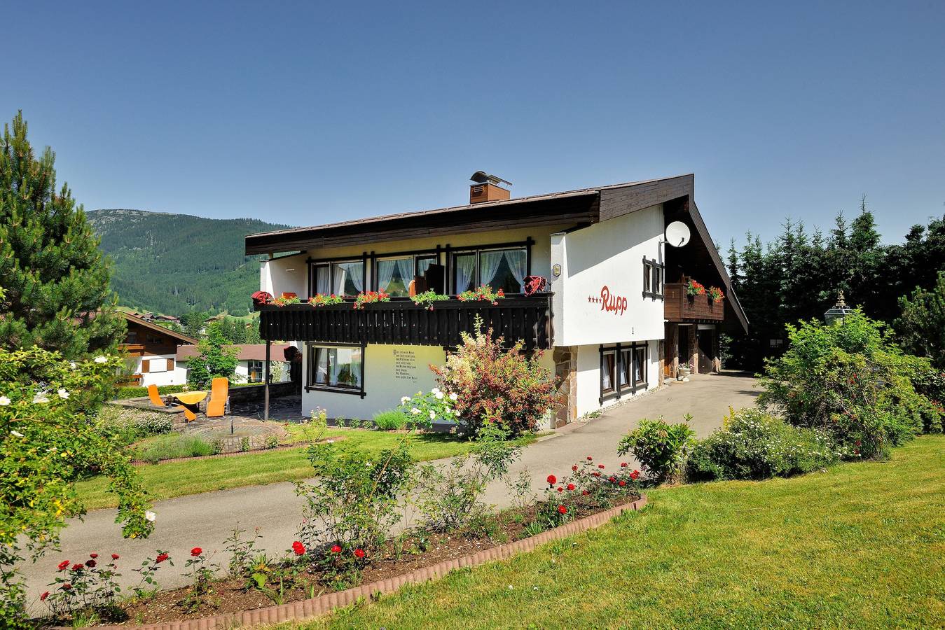 Ganze Wohnung, Apartment '107 Aurikel' mit Bergblick, Gemeinschaftsgarten und Wlan in Riezlern, Mittelberg