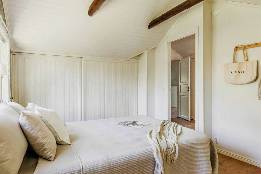 Entspannende Villa mit Kamin und eigenem Bach in Öglunda distrikt, Västergötland
