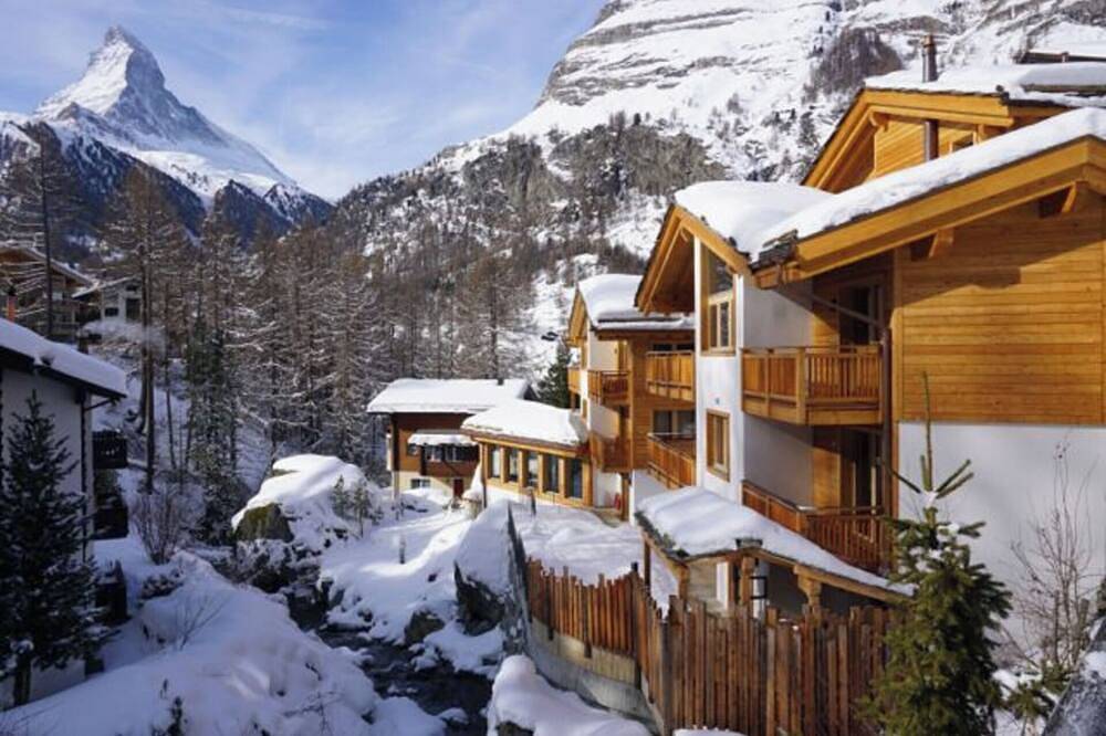 A Luxurious Alpine Escape 1203 in Zermatt, Walliser Alpen