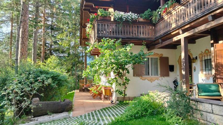 B&B für 2 Personen, mit Terrasse und Garten sowie Ausblick in Wengen (Italien)