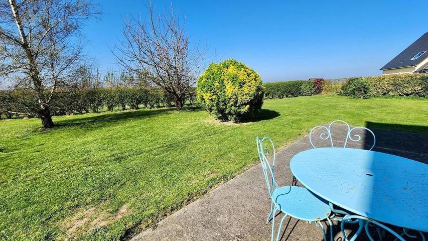 Location de vacances pour 6 personnes, avec terrasse ainsi que jardin et vue à Saint-Martin-aux-Buneaux - 4