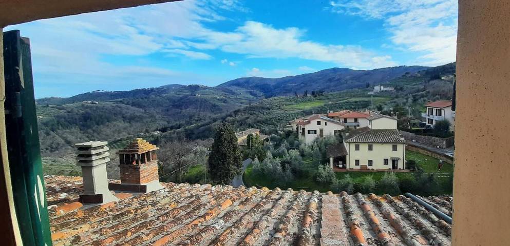 Agriturismo per 4 persone, con terrazza e panorama in Cavriglia
