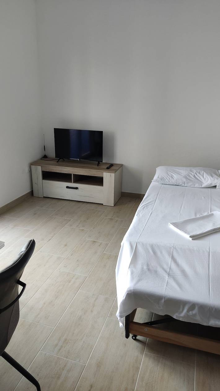 Appartement entier, Appartement d'une chambre avec la terrasse et la vue sur le mer Splitska, Brac A-21974-b in Supetar, Brac