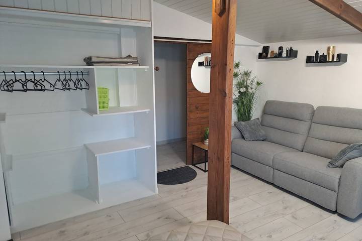 Gîte pour 2 personnes, avec piscine et jardin, adapté aux familles à Audenge