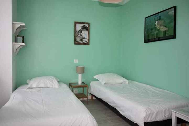 Haus Bungalow 8p. jeder Komfort in der Nähe des Zentrums und der Strände, geschlossener Garten. St Denis in Saint-Denis-d'Oléron, Côte de Beauté