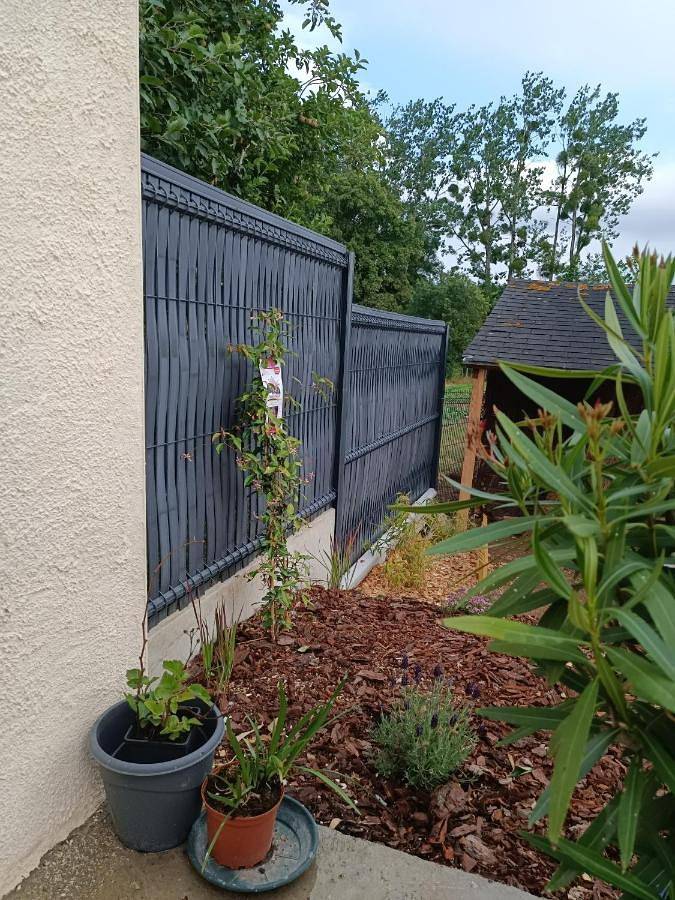 Location de vacances pour 3 personnes, avec terrasse à Néant-sur-Yvel - 4