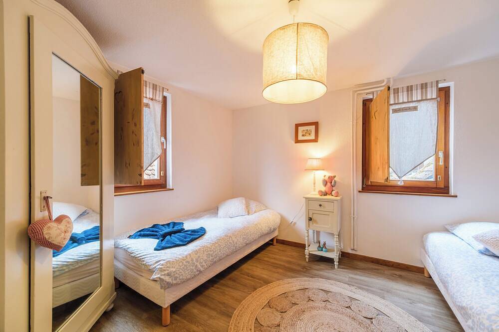 Entire apartment, Peace and authenticity in the center of Riquewihr in Riquewihr, Parc naturel régional des Ballons des Vosges