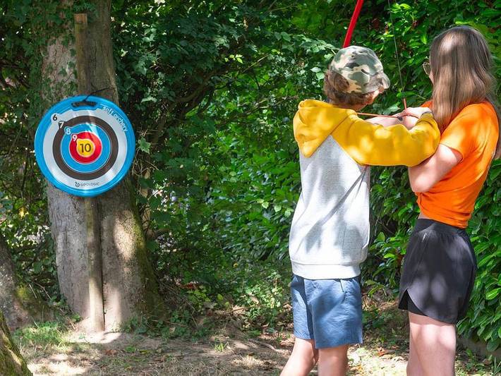 Flower Camping La Chênaie - Chalet 4 personnes - Bois Confort 24m² 2 chambres + terrasse couverte + TV 4 pers in Yport, Région du Havre