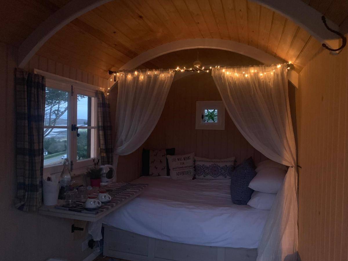 Loch Eyre Shepherd Hut in Highlands