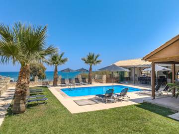 Villa for 14 People in North Crete, Crete, Photo 1