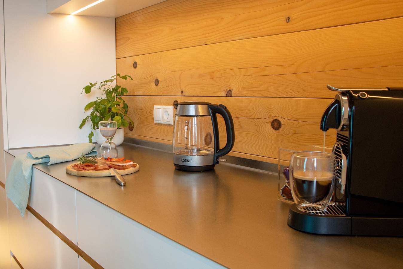 Apartamento entero, Apartamento 'Naturnah' con vistas a la montaña y Wi-Fi in Schwarzenberg, Bodensee-Vorarlberg