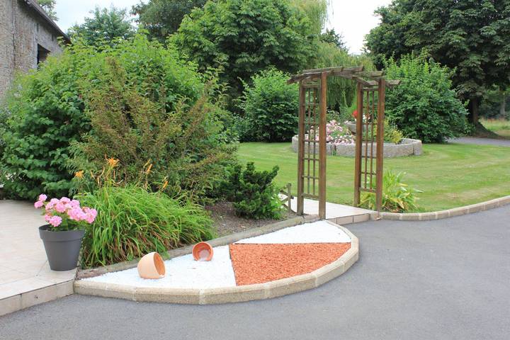 Gîte pour 2 personnes, avec jardin et terrasse à Vessey - 4