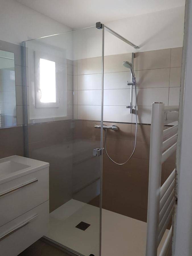 Appartement entier, Studio with Sea View in Agay, Saint-Raphaël