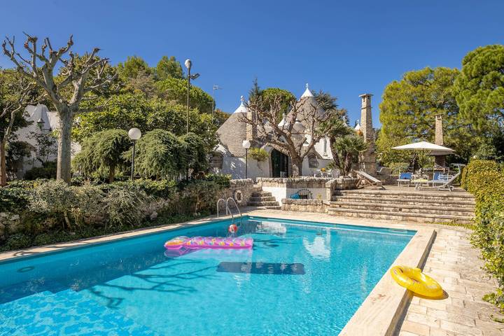 Villa per 12 persone, con Balcone/Terrazza a Fasano