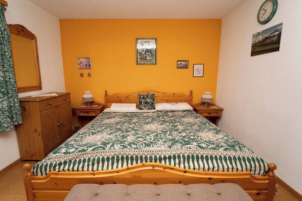 Ganze Wohnung, Ferienwohnung in Lumnezia, Alpenarena
