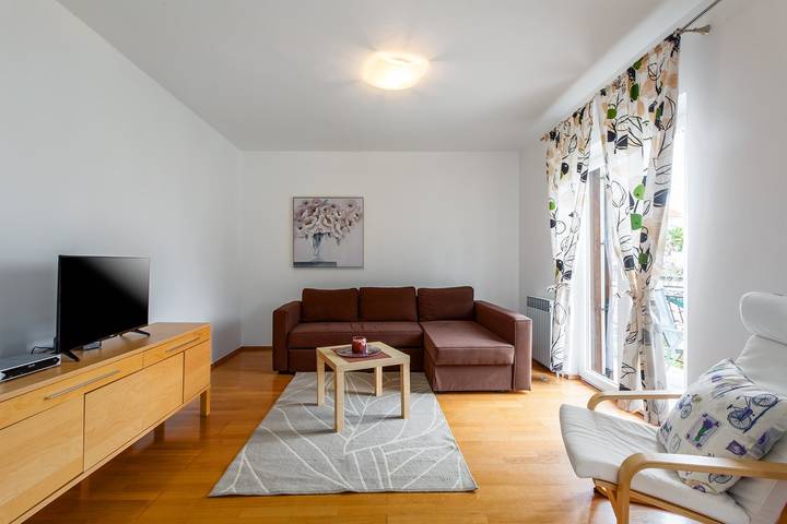 Ferienwohnung für 2 Personen, mit Garten in Funtana - 2