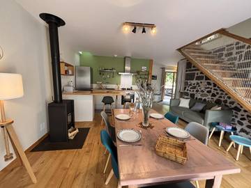 Location de vacances pour 6 personnes, avec jardin, animaux acceptés à Volvic