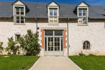 Gîte pour 10 personnes, avec jardin ainsi que piscine et vue à Cellettes