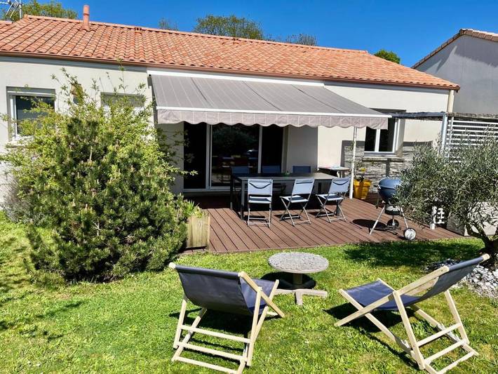 Location de vacances pour 6 personnes, avec vue et jardin dans La Séguinière