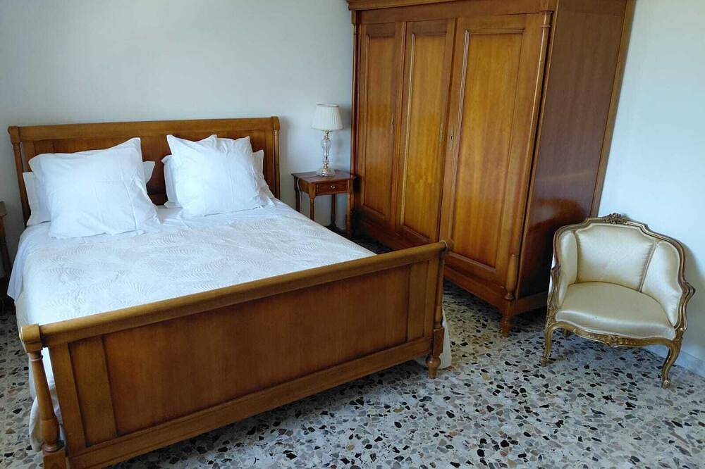 Hermosa propiedad en zona privada con piscina cubierta y al aire libre in Draguignan, Region de Draguignan