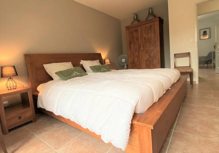 Location de vacances pour 6 personnes, avec jardin à Vasles - 3