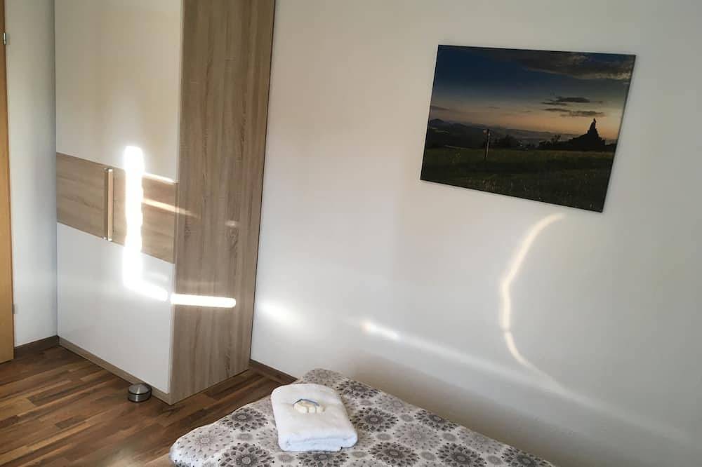 Ganze Wohnung, Ferienwohnung an der Linde in Bischofsheim an der Rhön, Rhön-Bayern