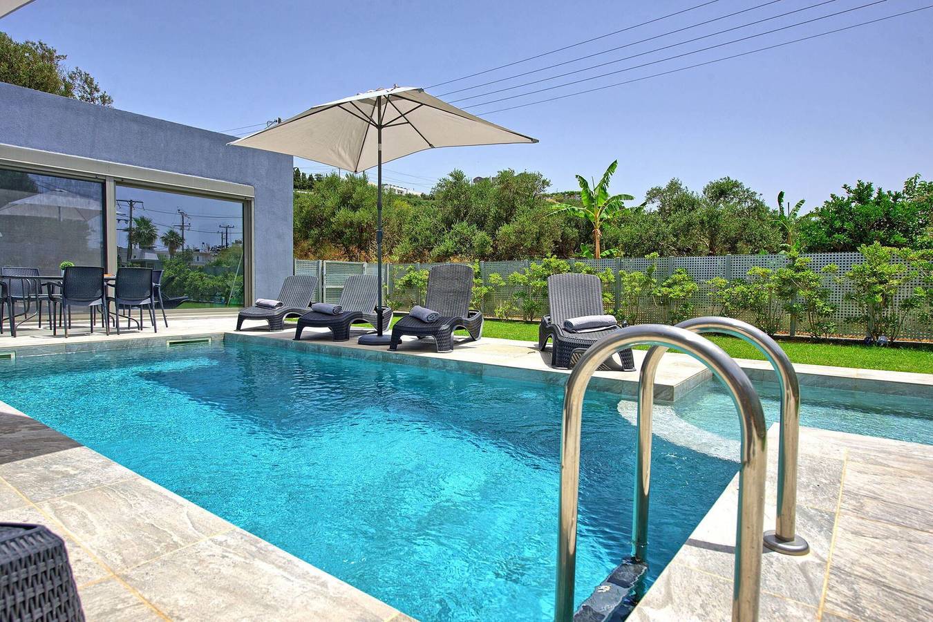 Villa for 10 personer med badebasseng in Agia Marina, Chaniaregionen