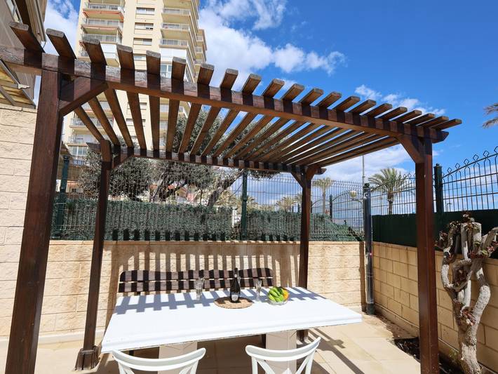 Casa increíble junto al mar con piscina comunitaria y 2 hab in Platja de l'Horta-Mutxavista (San Juan Playa), San Juan Playa (Alicante)