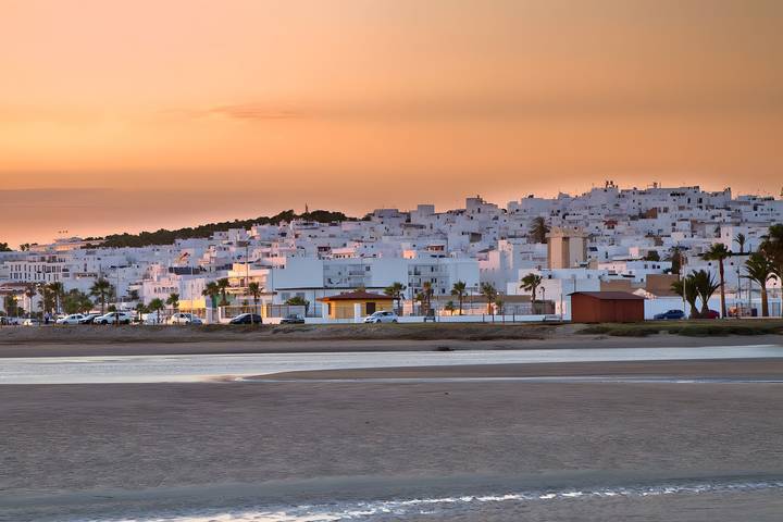 Mobil Home 'Isabella' con piscina privada, terraza privada y jardín privado in Conil de la Frontera, Costa de la Luz