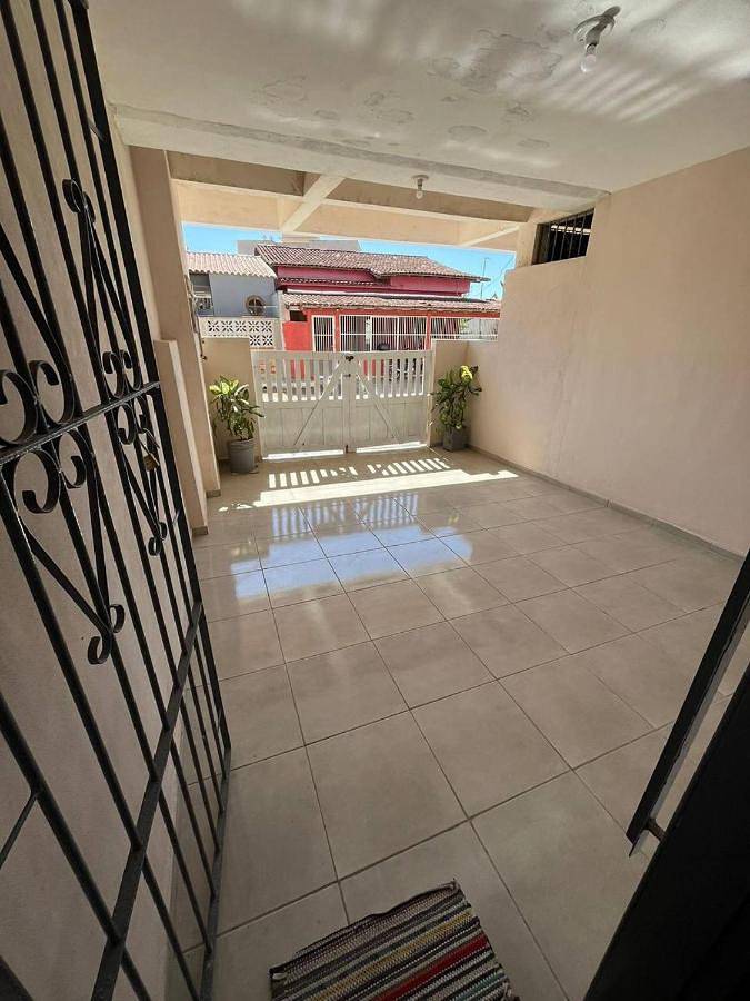 Casas e apartamentos de temporada para 4 pessoas, com balcão em Marataízes