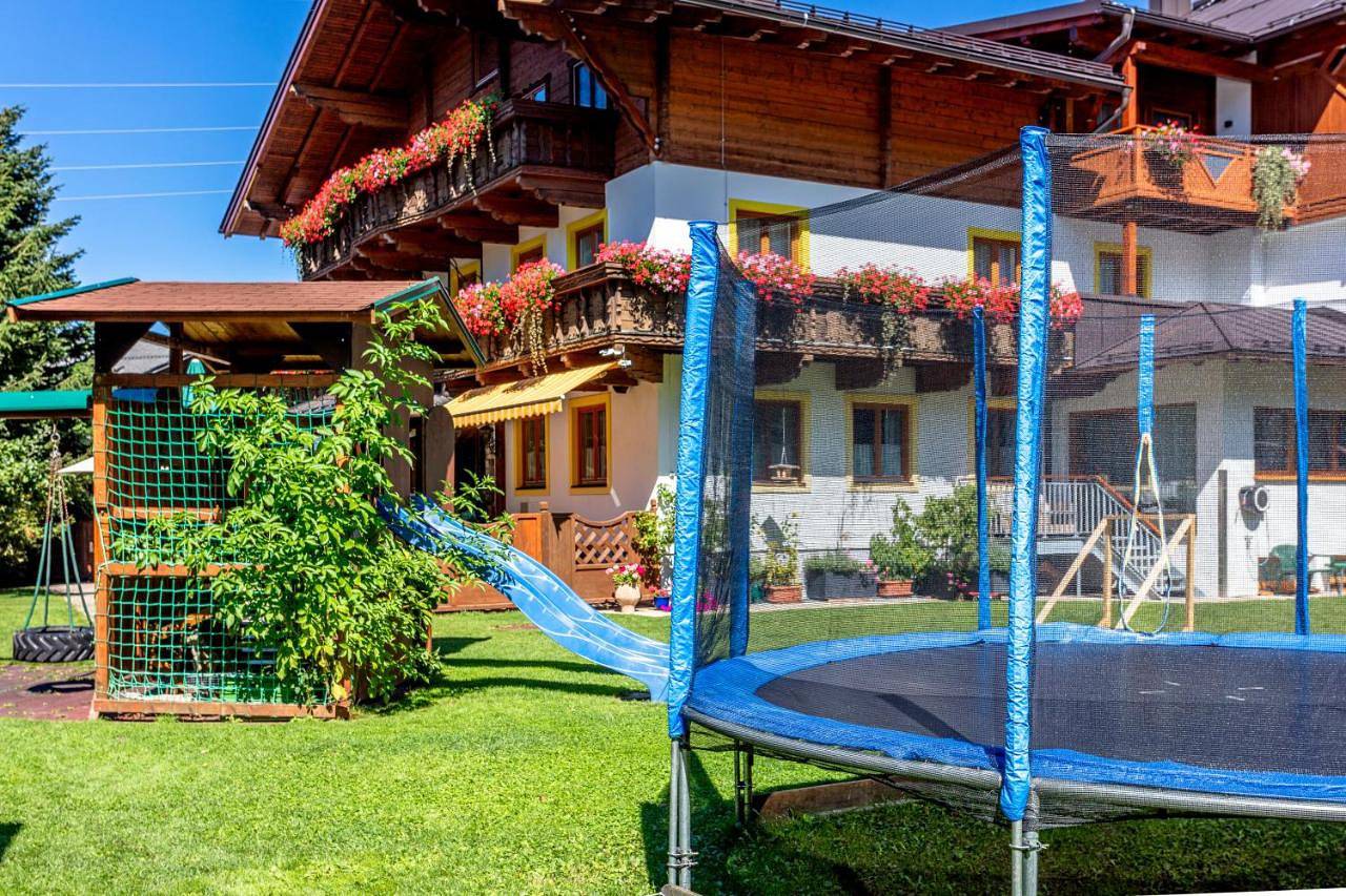 Hotel - Pension Ötzmooshof in Alpendorf, Sankt Johann im Pongau