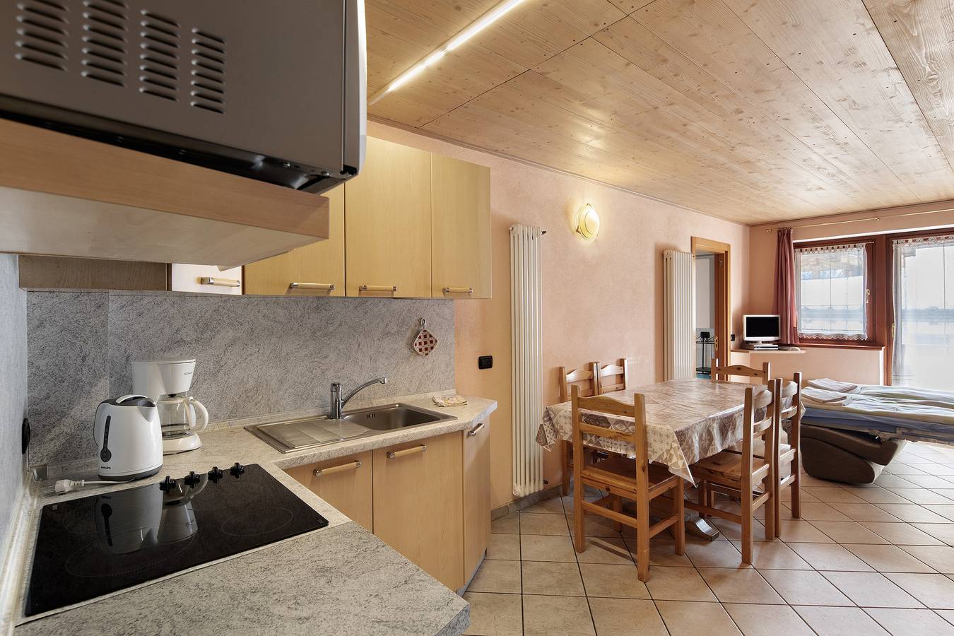 Entire apartment, Apartment 'Natale 8' with Mountain View, Balcony and Wi-Fi in Livigno (Town), Livigno