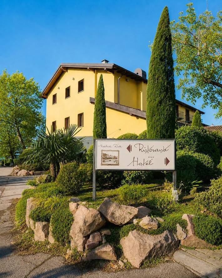 Hôtel pour 2 personnes, avec jardin à Varèse - 2