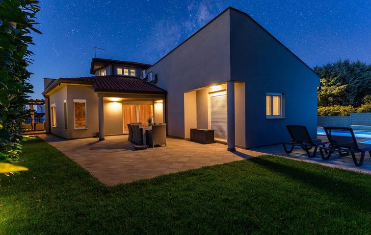 Ferienwohnung für 4 Personen, mit Terrasse und Garten sowie Pool in Porec und Umgebung - 3