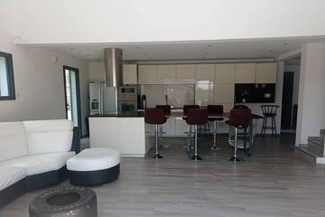 Chambre D’hôte pour 10 Personnes dans Alès, Région d'Alès, Photo 1