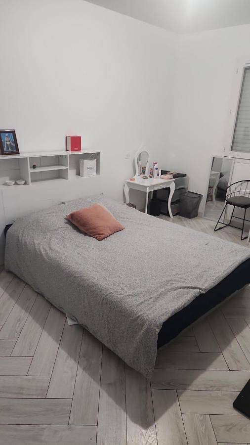 Location de vacances pour 6 personnes, avec vue et piscine à Villedubert - 3