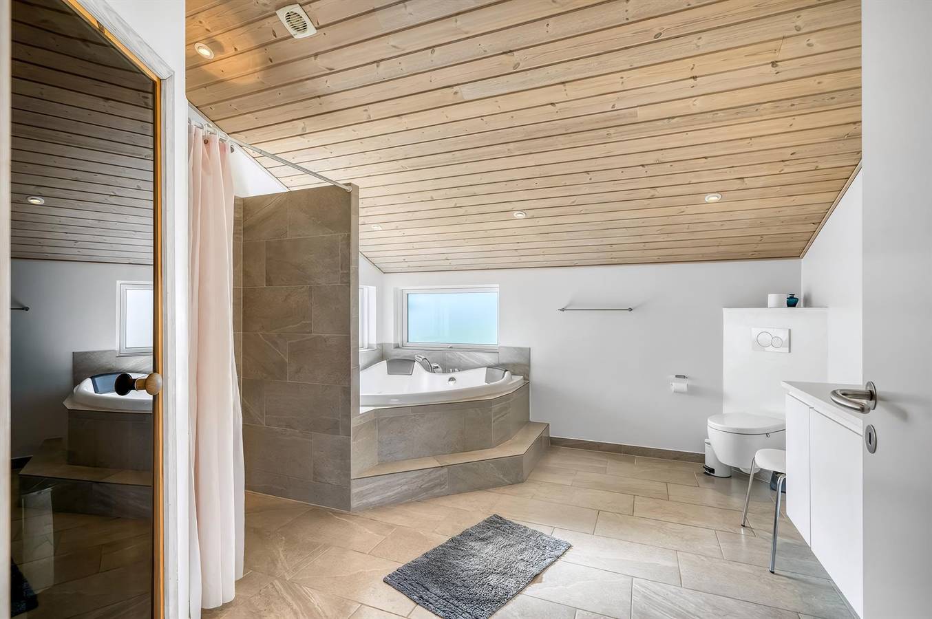 Stunning home in Hjørring w/ Sauna, Wifi and 3 Bedrooms in Skallerup Klit, Hjørring Kommune